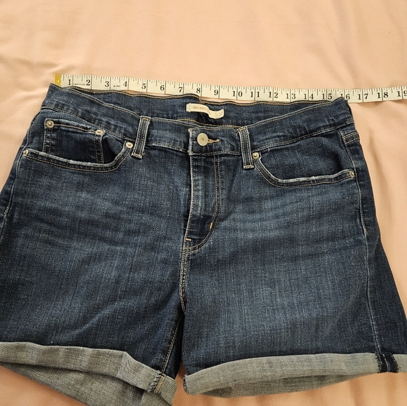 Levis Womens Mid Length Denim Shorts Blue  Size 32 - Picture 3 of 5